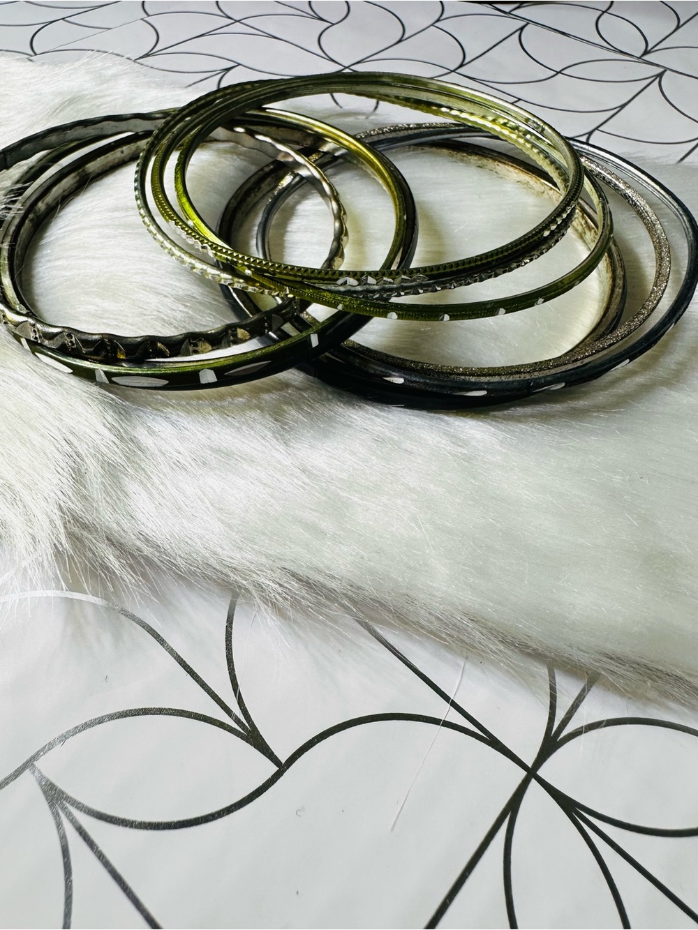 Silver and Green Women's Bangle Bracelet Set